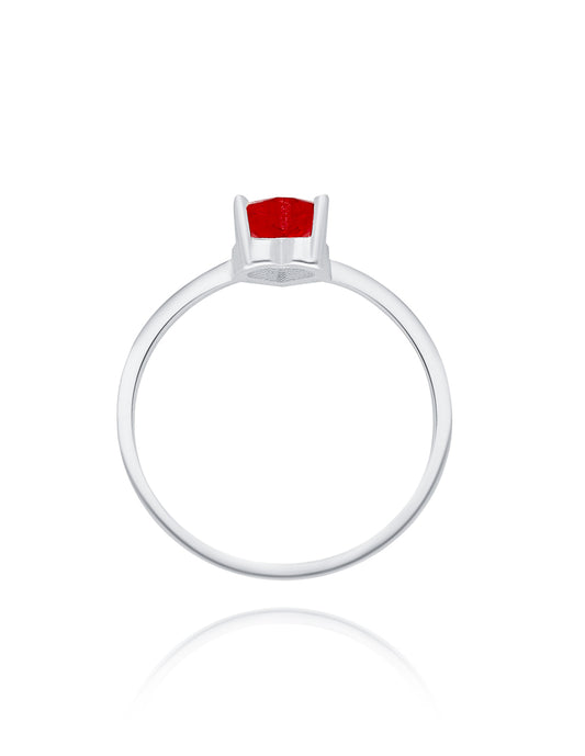 Zara ring in silver with red zirconia