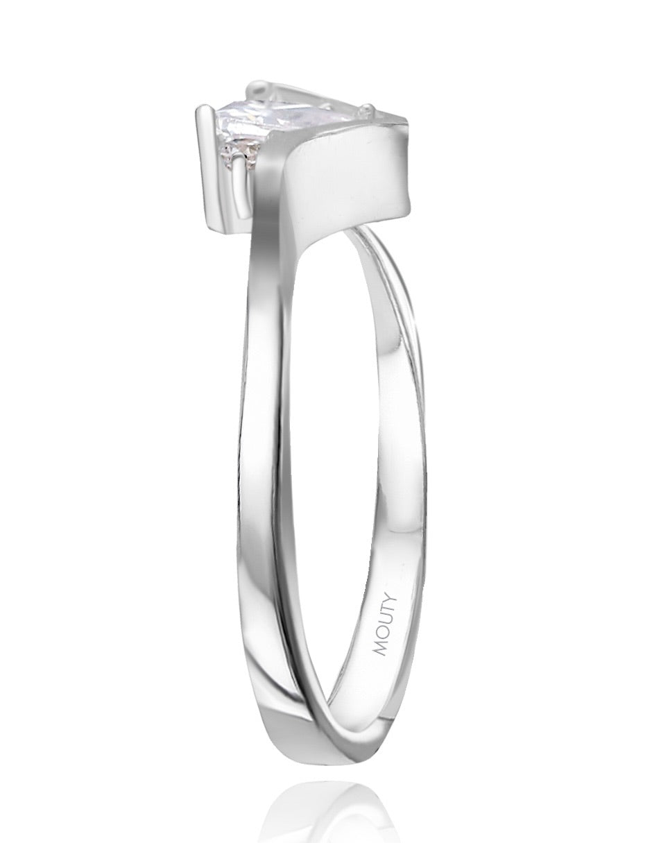 Alice ring in rhodium-plated silver