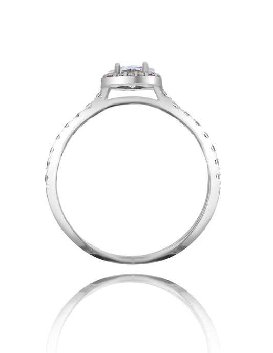 Alondra ring in 18k white gold with zircons 