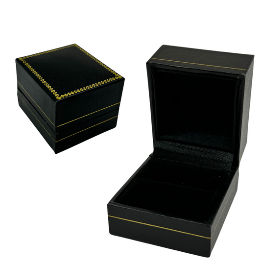 Elegance ring case in black (ring not included)