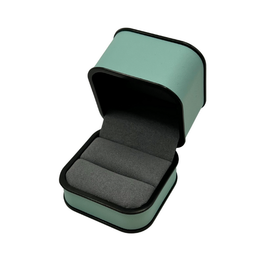 Aqua Moderno Ring Case (ring not included)