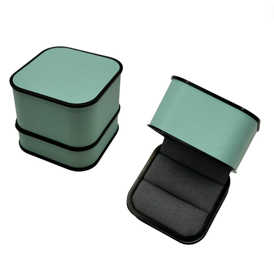 Aqua Moderno Ring Case (ring not included)