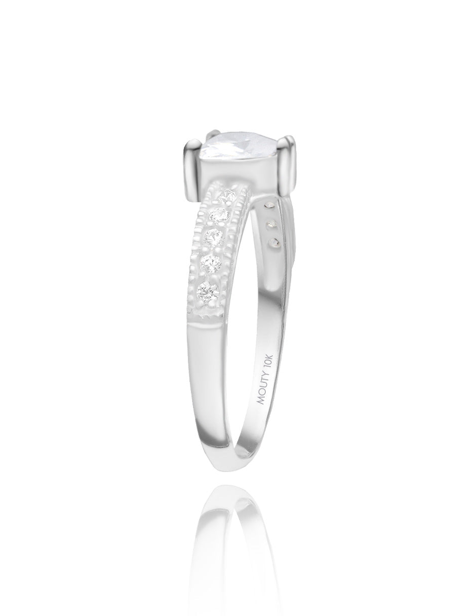 Fanny ring in 10k white gold with white zirconia