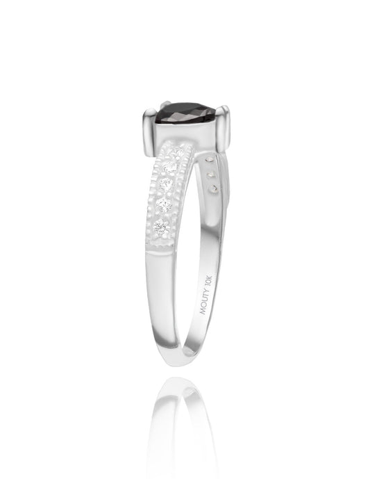 Fanny ring in 14k white gold with black zirconia