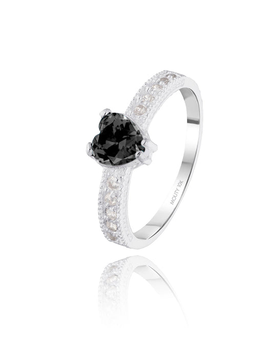 Fanny ring in 10k white gold with black zirconia