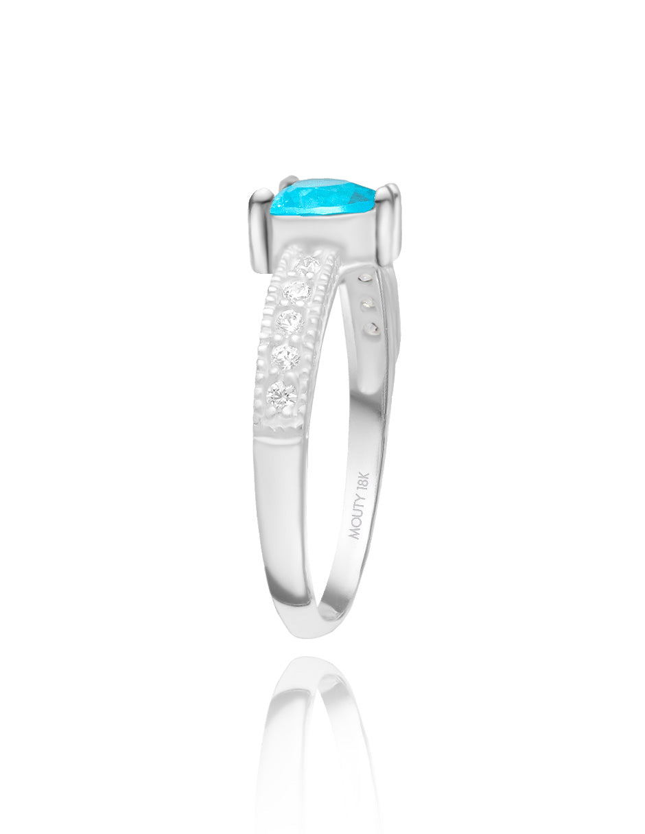 Fanny ring in 18k white gold with sky blue zirconia