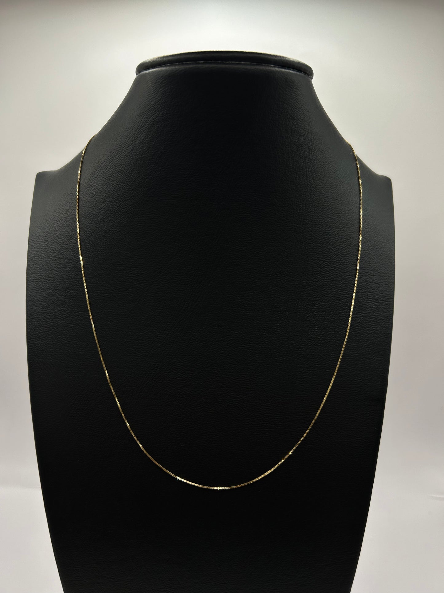 Italian Venice chain in 14k yellow gold 