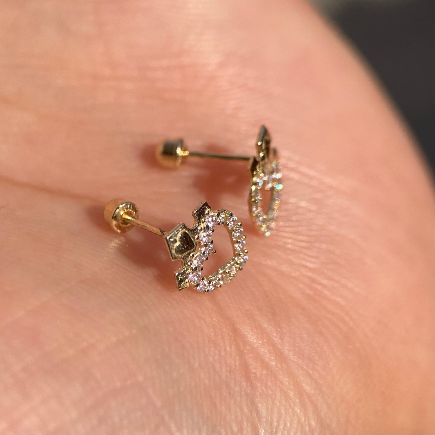 10k yellow gold crown heart studs with zircons Disney®️