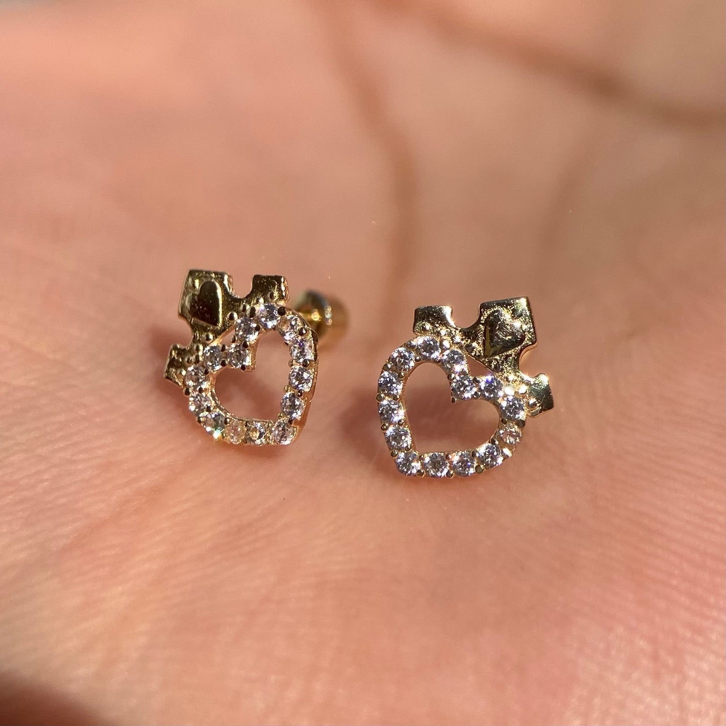 10k yellow gold crown heart studs with zircons Disney®️