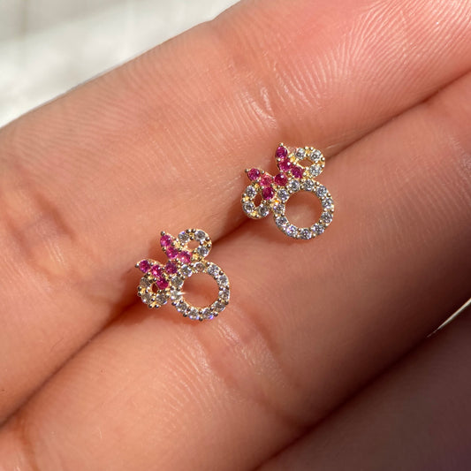 Minnie bow studs in 10k yellow gold pavé with zircons Disney®️