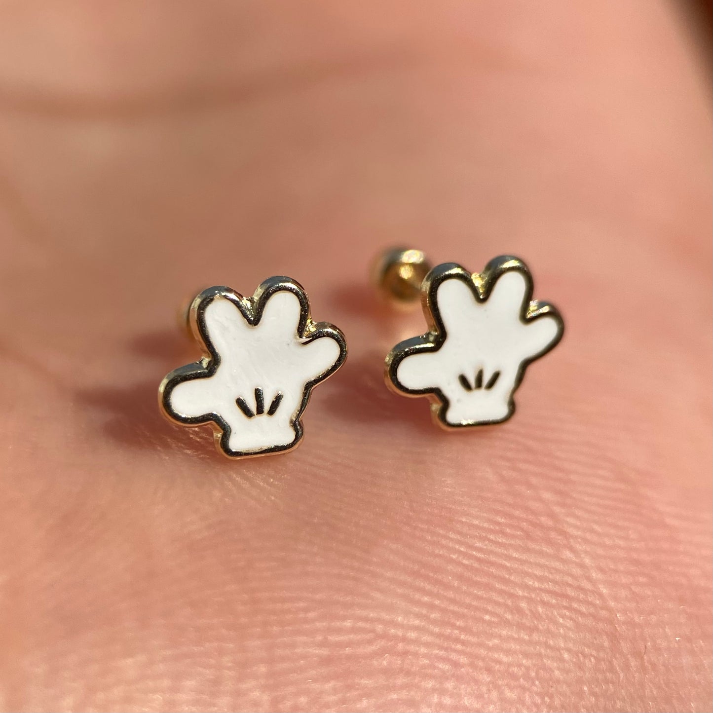 Mickey enameled glove studs in 10k yellow gold with zircons Disney®️