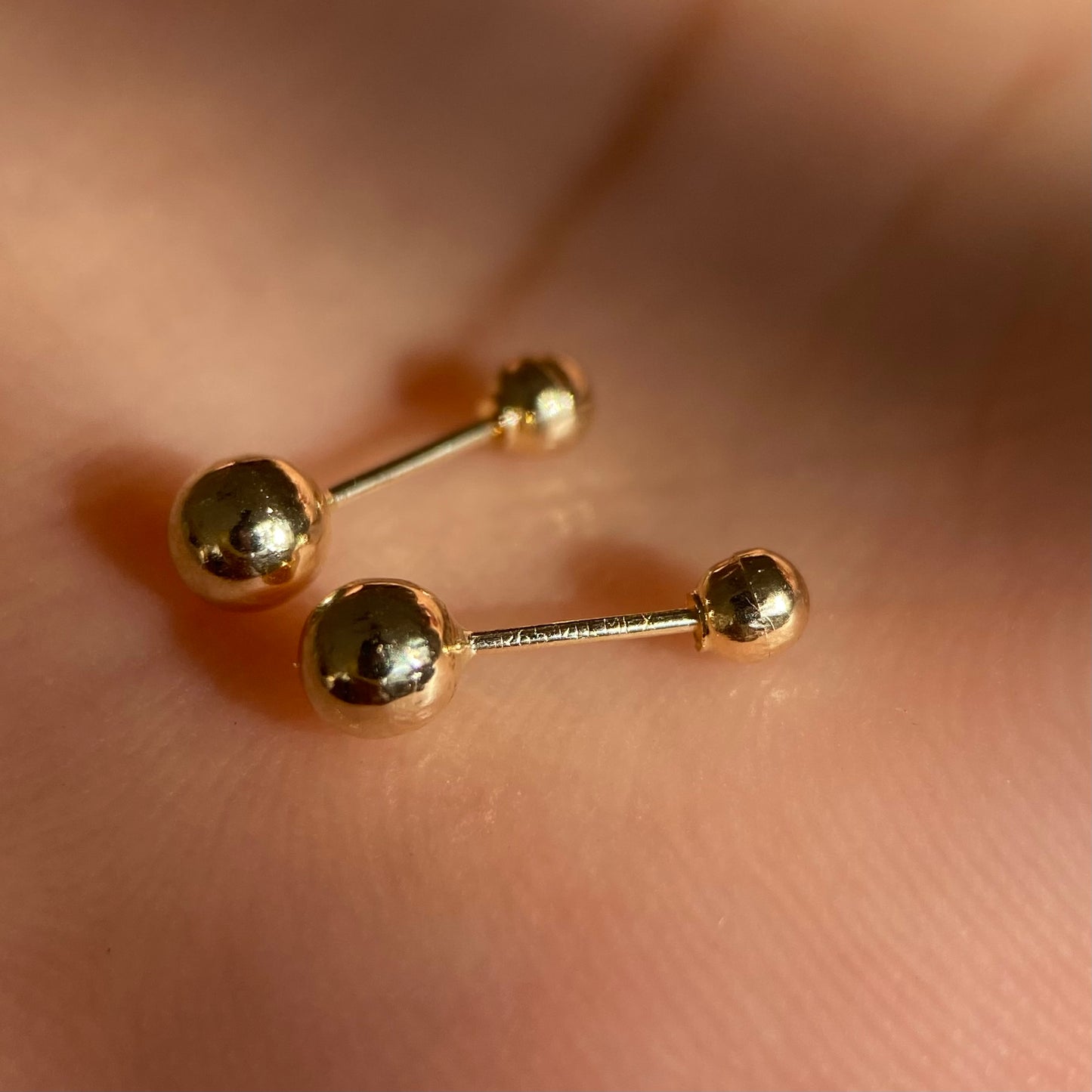 14k yellow gold Ball 0 studs Code: 14282 3.5mm