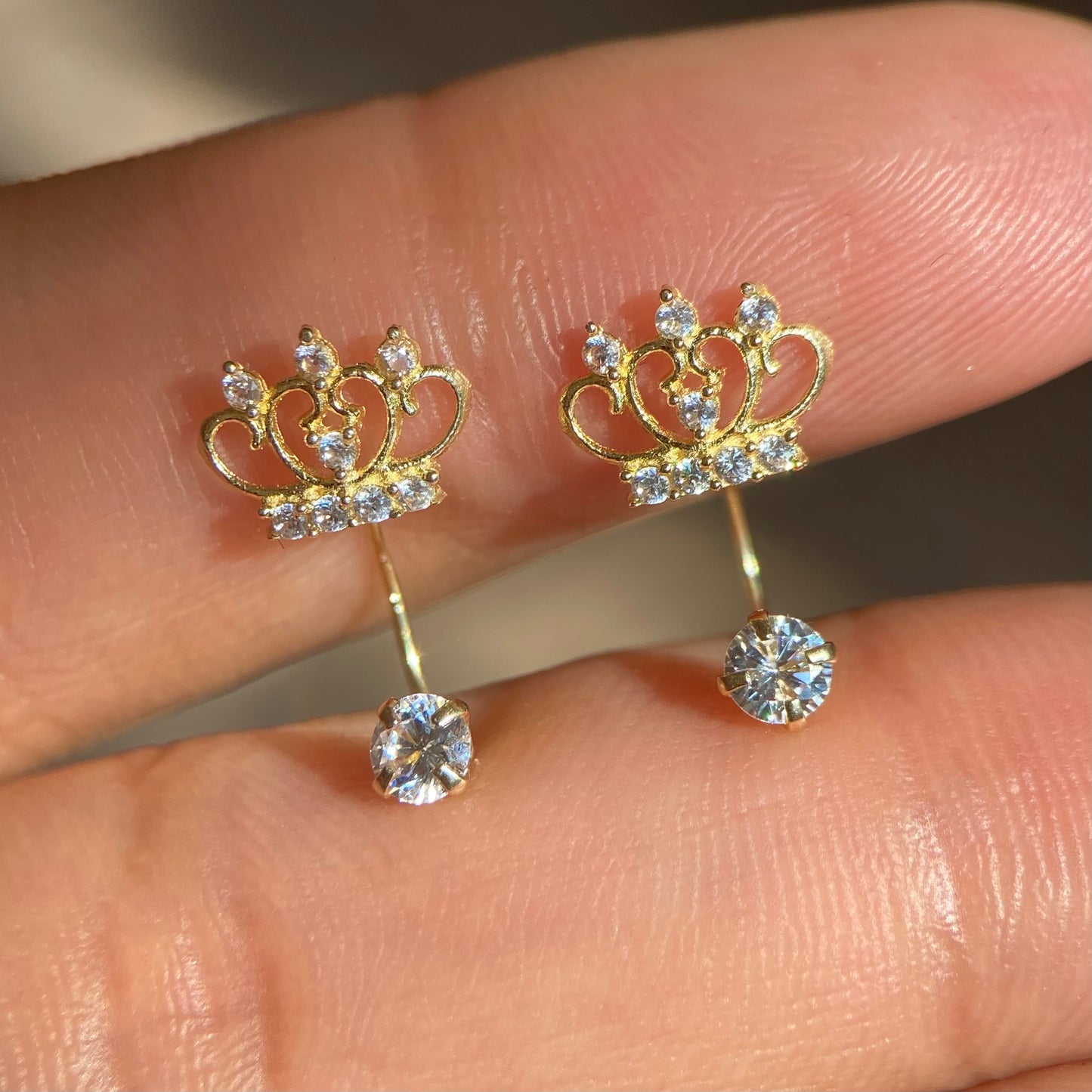 Crown telephone studs in 10k yellow gold with zircons Code: 14285 1.5cm