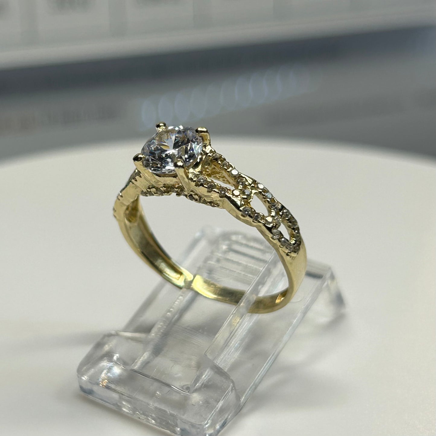 Anillo en oro amarillo 14k con circonia Mod. 14909