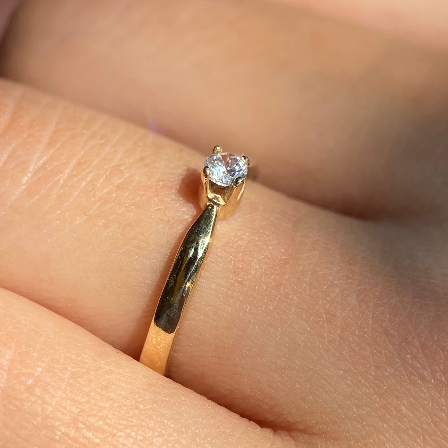 Celine ring in 14k yellow gold with diamond