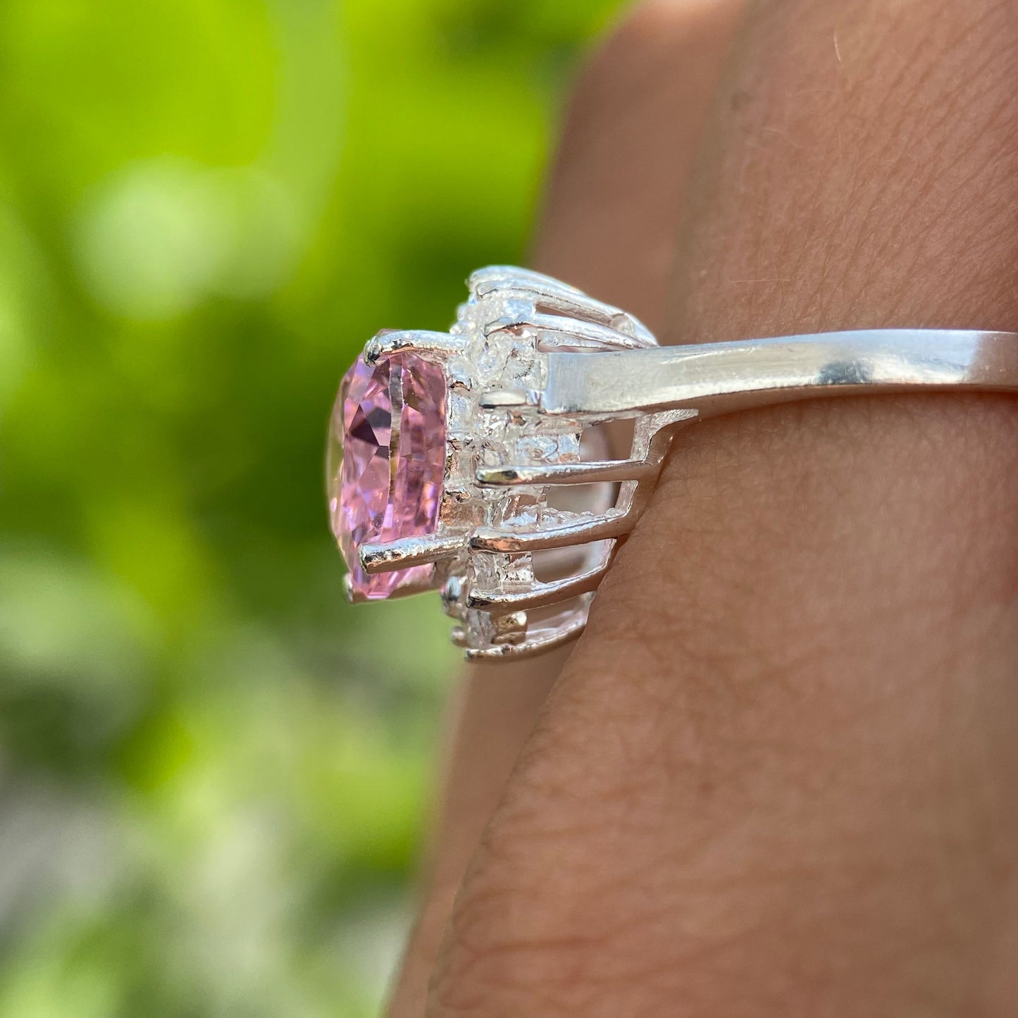 Serena ring in 10k white gold with pink zirconia inspired by Sailor M.