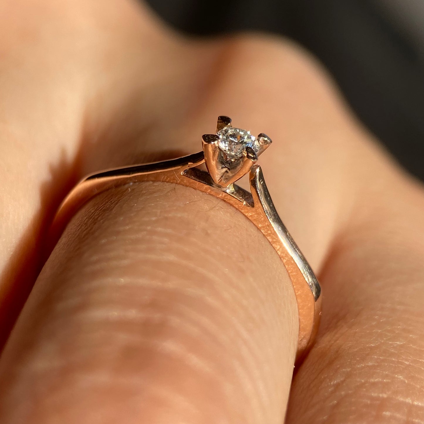 Ring in 14k rose gold with diamond Mod: OF1253