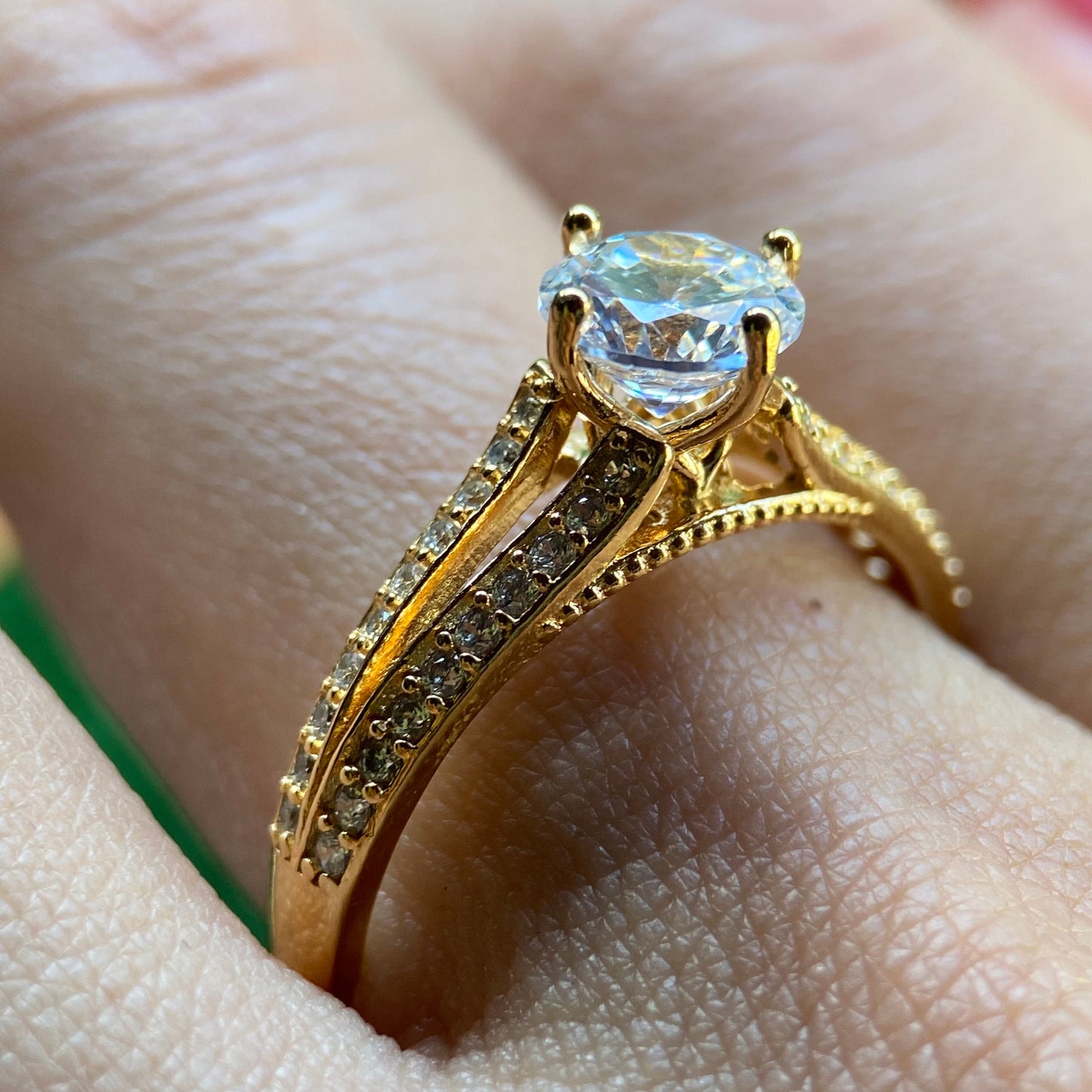 Lewis ring in 14k yellow gold with zircons 