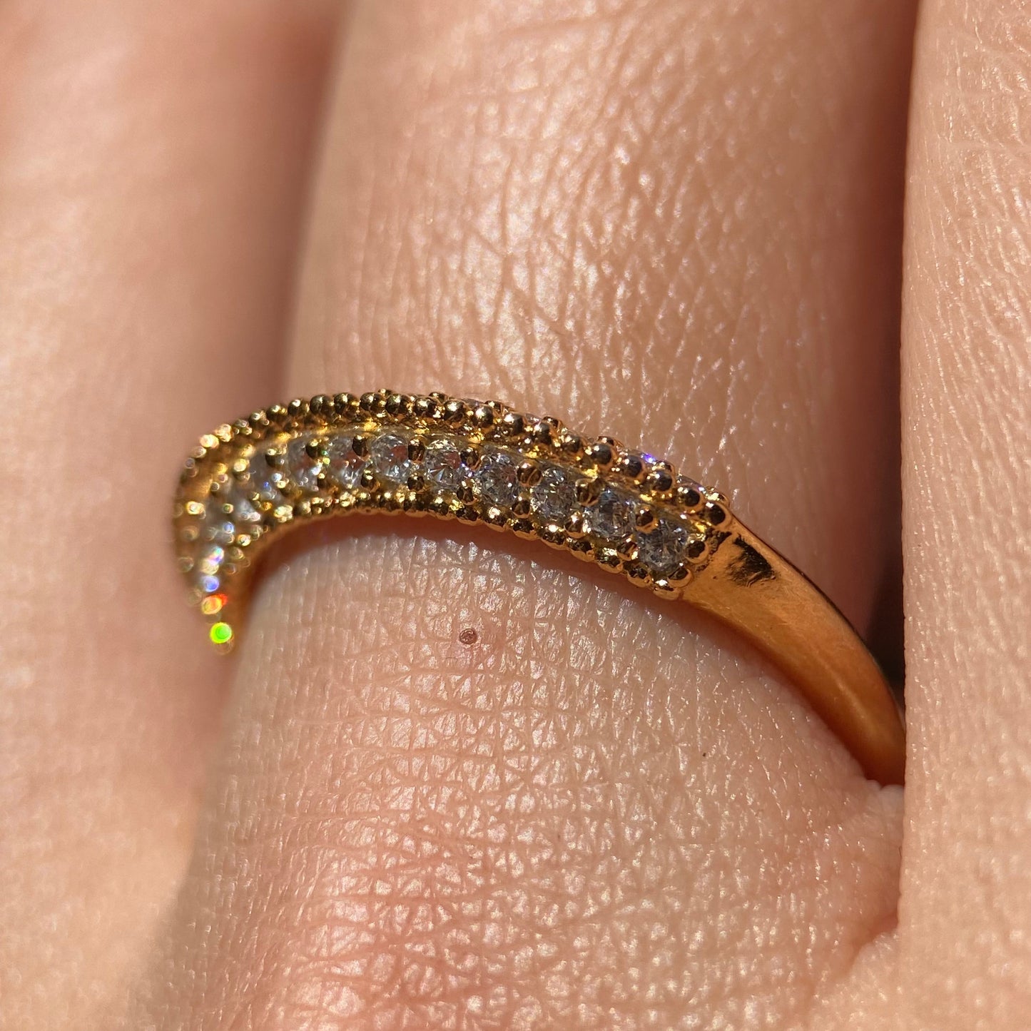 Elsie ring in 14k yellow gold with zircons