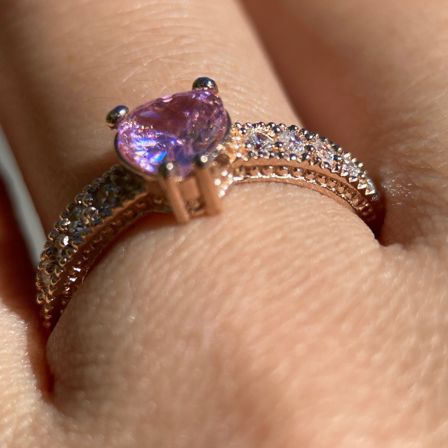 Fanny ring in 14k rose gold with pink zirconia