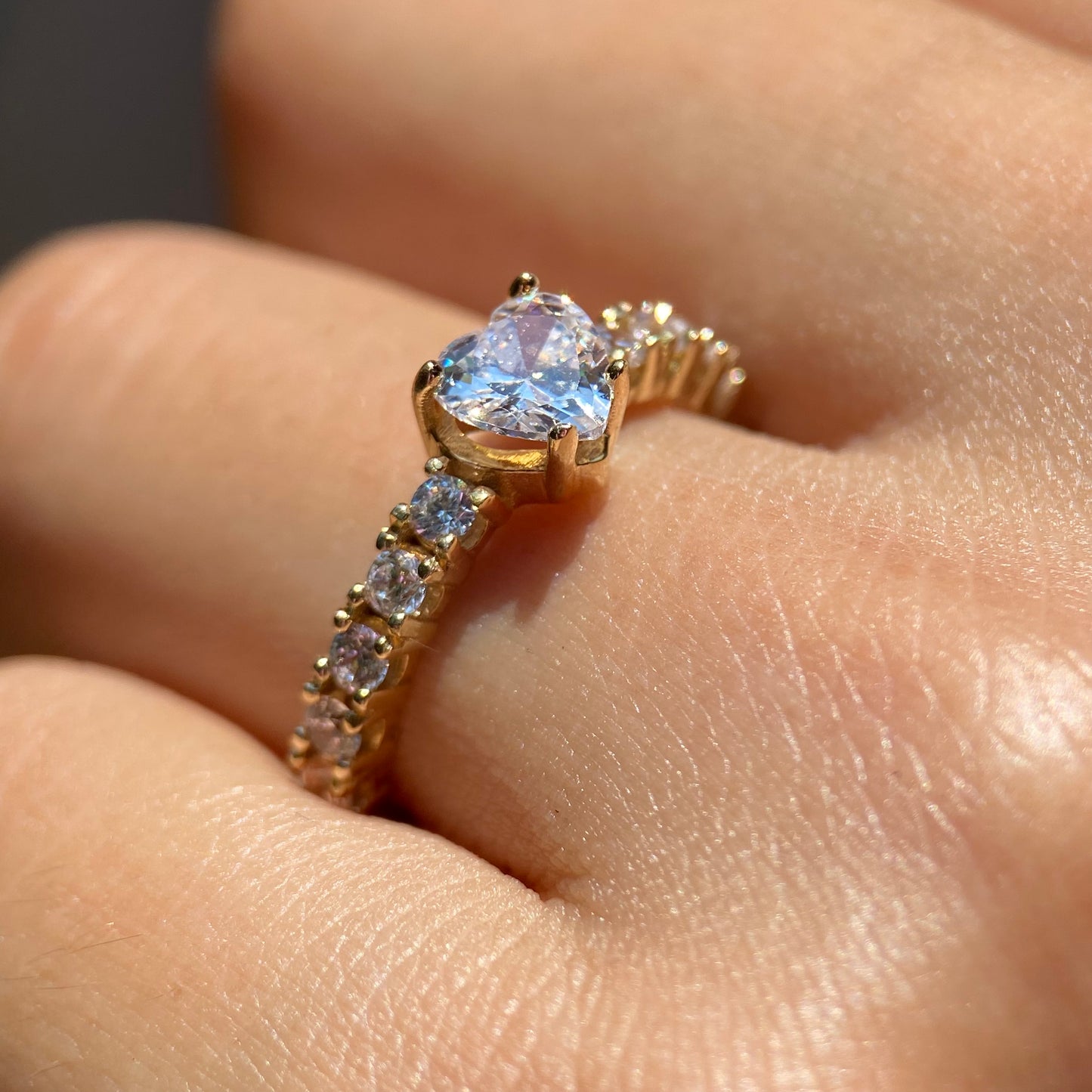 Amour ring in 10k yellow gold with zircons