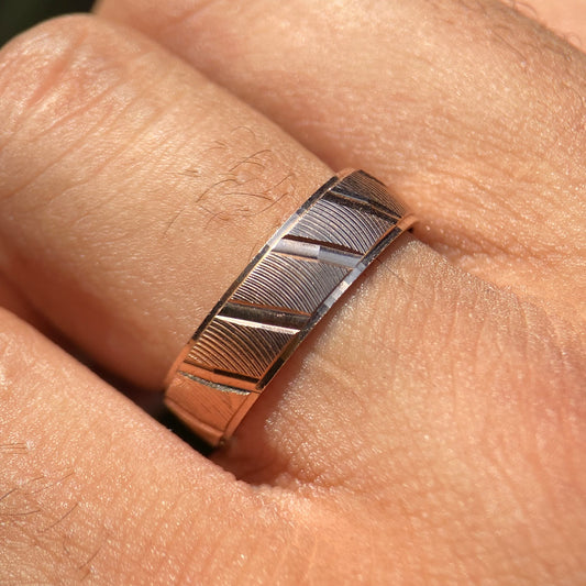 Richard ring in silver with rose gold plating