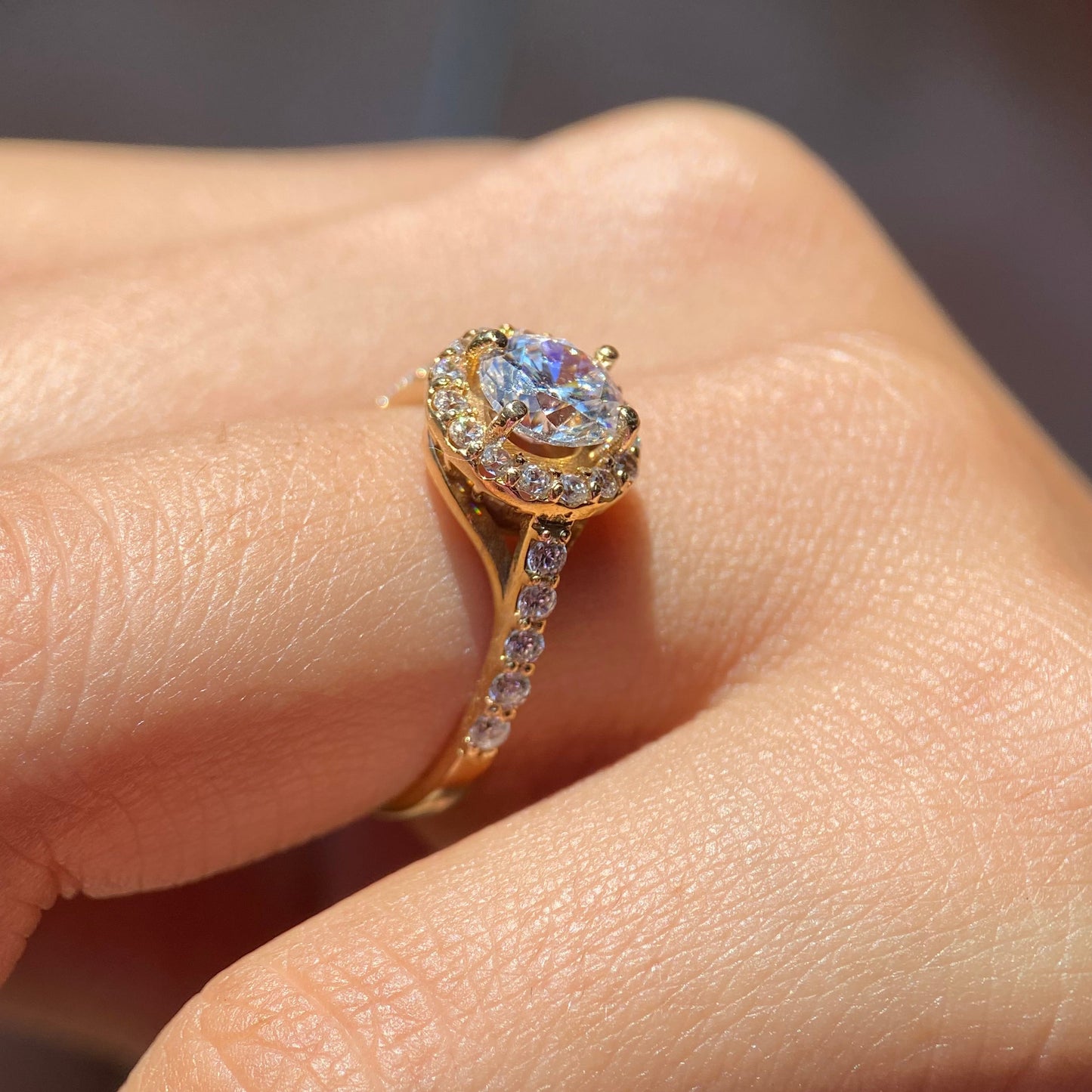 Adelaide ring in 18k yellow gold with zircons