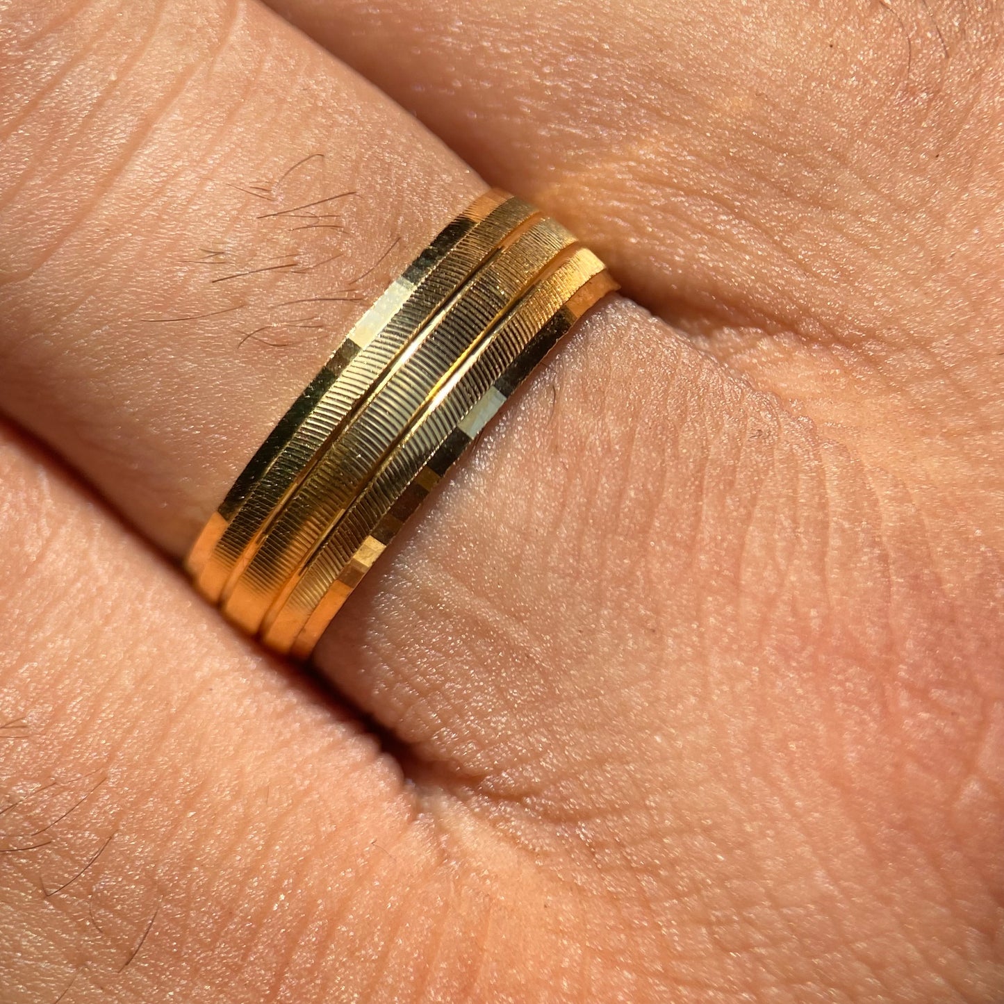 Ethan ring in silver with yellow gold plating