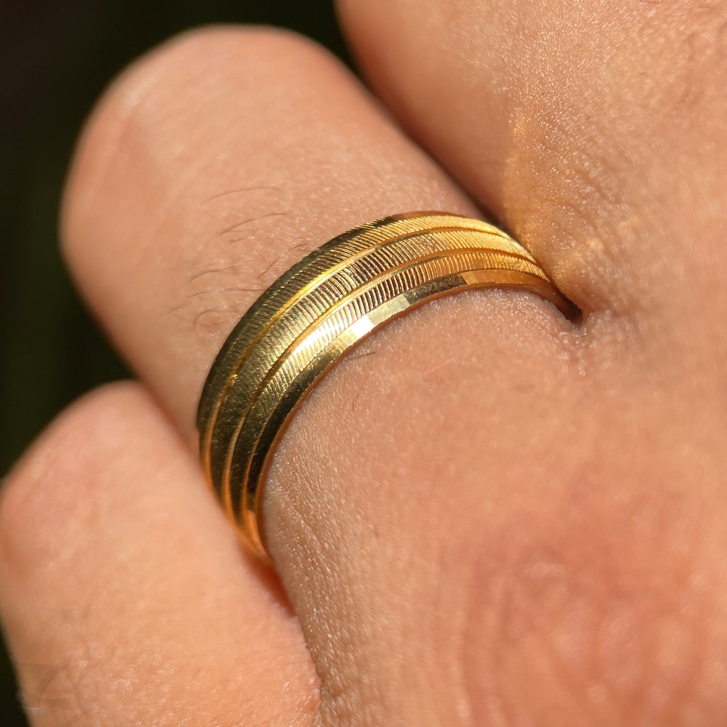 Ethan ring in silver with yellow gold plating